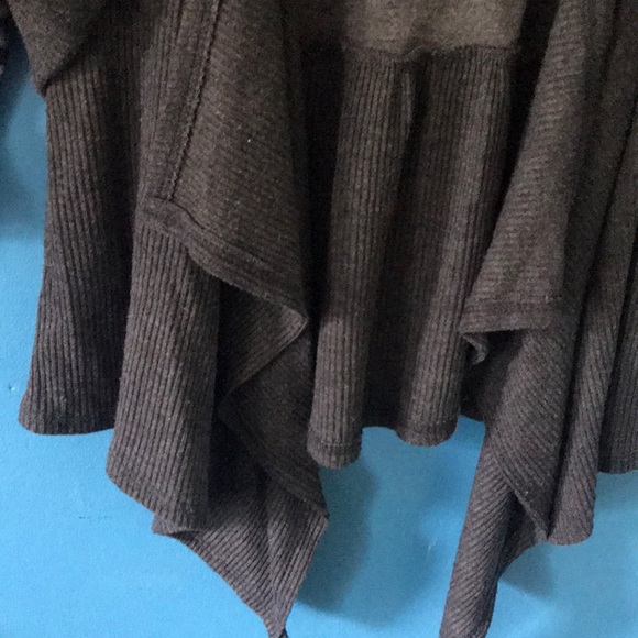 embroidered jacket - Picture 3 of 4